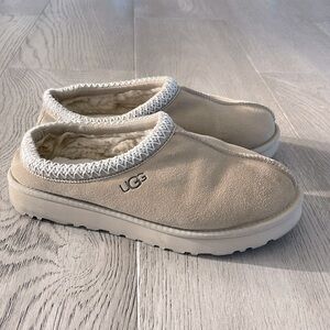 Tasman uggs gently used women’s size 10